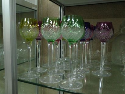 18 white wine stemmed glasses in cut and...