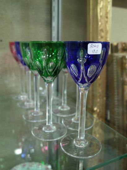9 stemmed white wine glasses in coloured...
