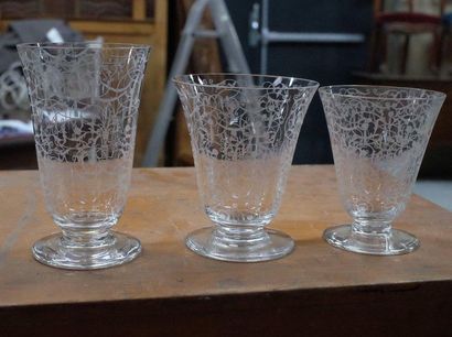 Serving part of crystal glasses, similar...
