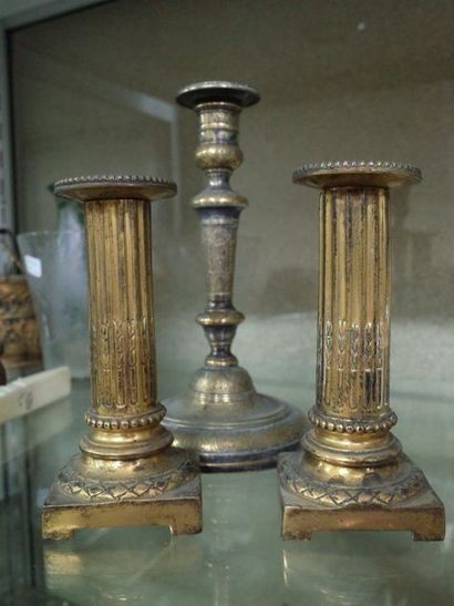 Paire de bougeoirs de style Louis XVI en...