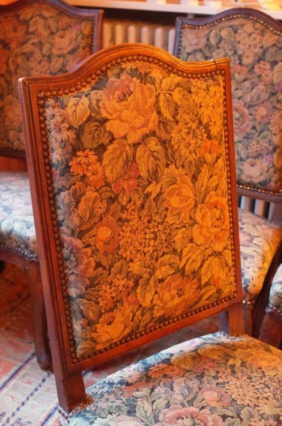 Quatre chaises en hêtre.

Époque Louis XV.

(accident...