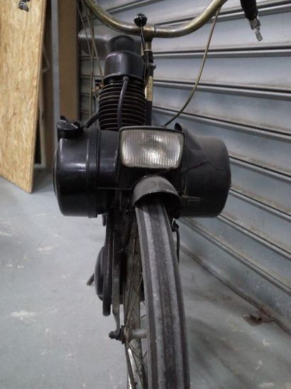 Vélo Solex 3800

(capot supérieur repein...