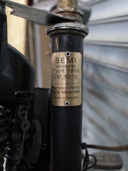 Vélo Solex 3800

(capot supérieur repein...