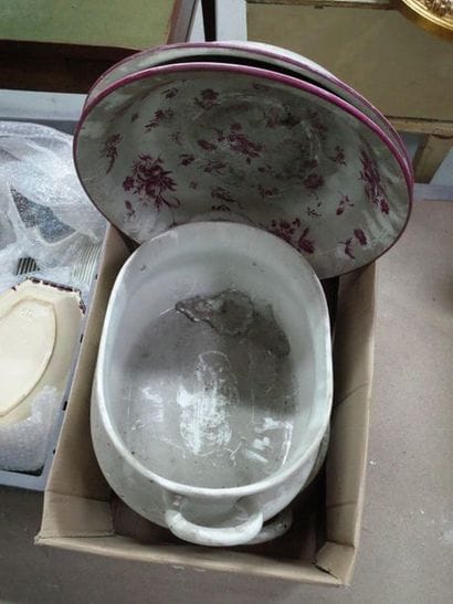 Mannette: set of toilet tiles

(Accident...