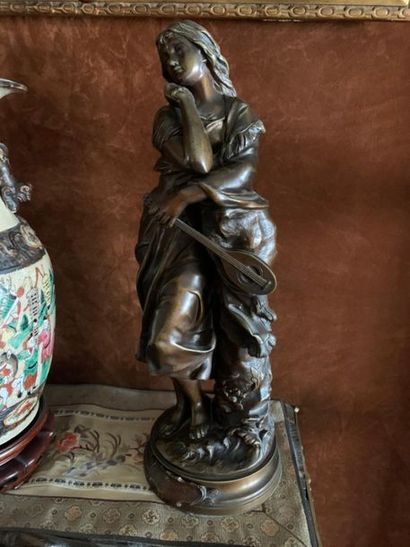 Adrien Étienne GAUDEZ

Italienne à la mandoline

Bronze,...
