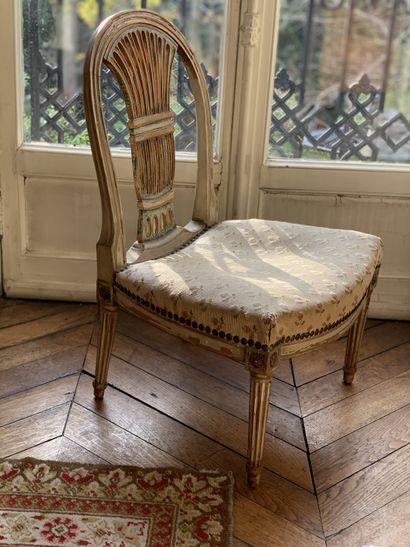 Chaise en chauffeuse de style Louis XVI en...