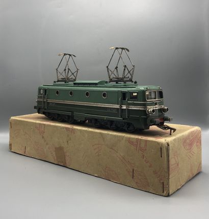 Locomotive motrice modèle CC.7001 Marque...