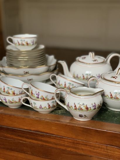 « Au vase Etrusque » - Service à thé en porcelaine...