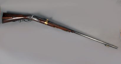Fusil de chasse à silex transformé à percussion....