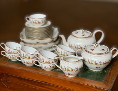 « Au vase Etrusque » - Service à thé en porcelaine...