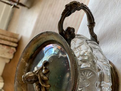 CHRISTOFLE

Sucrier couvert en cristal taillé...