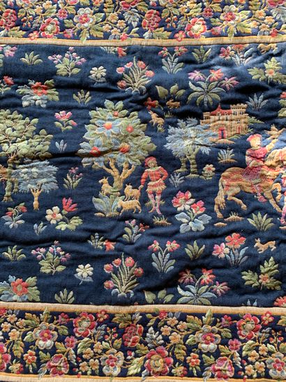 Tapisserie au petit point à fond marine dans...