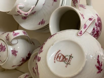 Théodore HAVILAND à Limoges pour LE VASE...