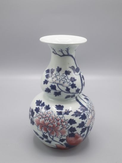 Vase double gourde en porcelaine de Chine...