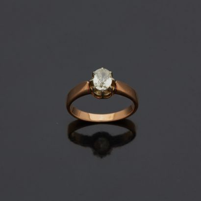 Bague en or jaune 18 k (750 millièmes) sertie...