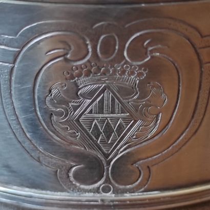 Dinan, 1753-1755 - BRETAGNE - Timbale à appliques...