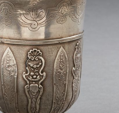 Dinan, 1753-1755 - BRETAGNE - Timbale à appliques...