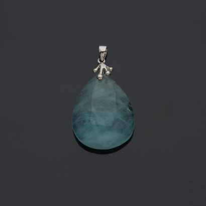 Pendentif en argent (925 millièmes) retenant...