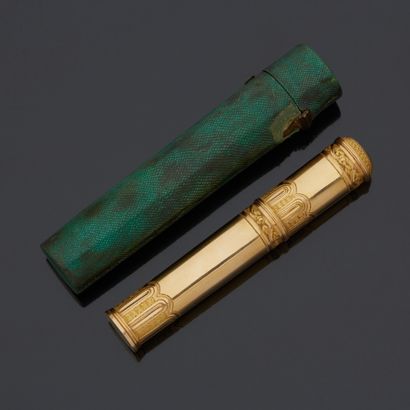Etui à cire d'époque Louis XVI en or jaune...