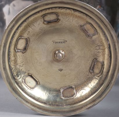 François-Désiré FROMENT-MEURICE circa 1839

Coupe...