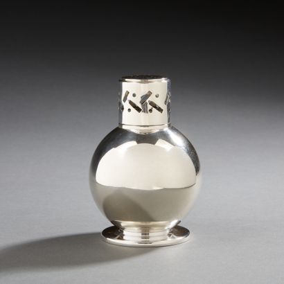 TETARD Frères

Brûle-parfum en argent de...