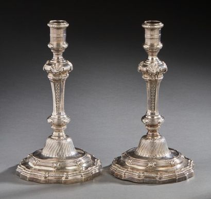 PARIS 1757 - 1758 - Paire de flambeaux en...
