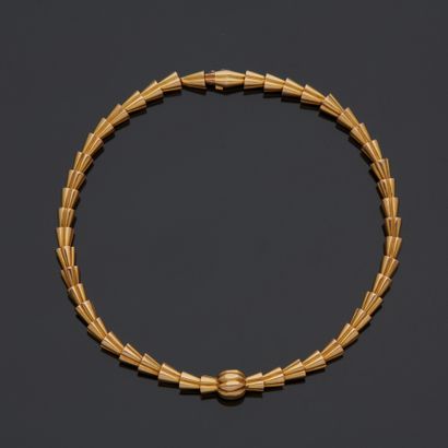 Collier en or jaune 18 k (750 millièmes)...