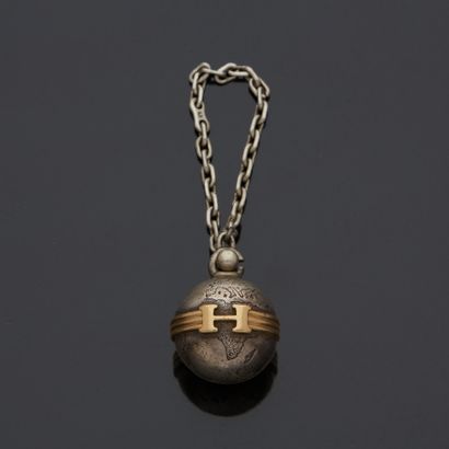 HERMES Paris

Porte-clefs «Cosmos» en argent,...