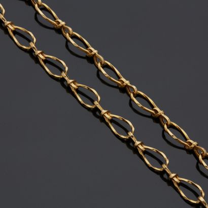 Sautoir en or jaune 18 k (750 millièmes)...