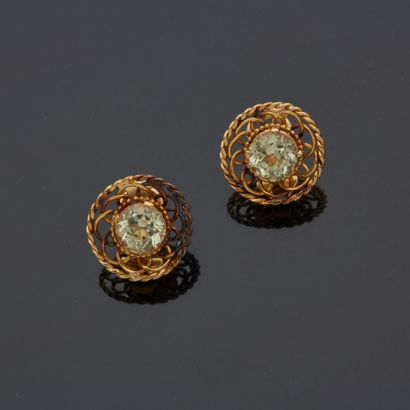 Paire de boucles d'oreilles en or jaune 18...