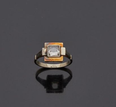 Bague en platine et or jaune 18 k (750 millièmes)...