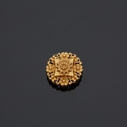 Broche ronde en or jaune 18 k (750 millièmes)...