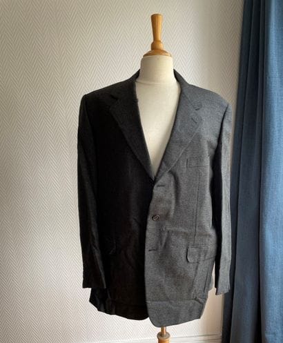 HERMES Paris 

Men's grey flannel jacket,...