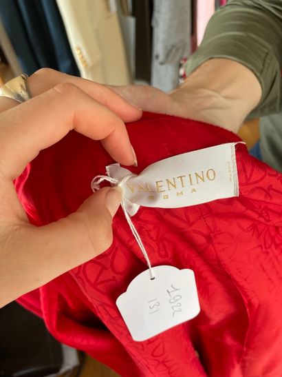 VALENTINO Roma 

Manteau mi-long rouge, large...