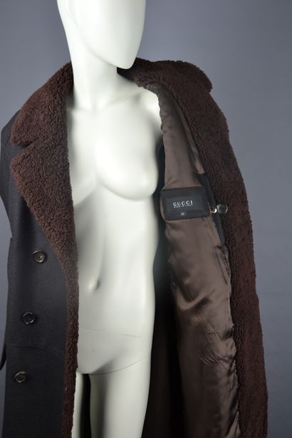 *GUCCI made in Italy

Men's mid-length coat...