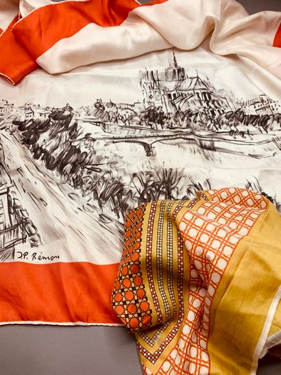 
Nina RICCI

Deux foulards : 

- Foulard...