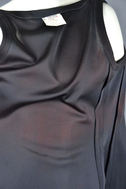 Yves SAINT LAURENT Rive Gauche

Gilet sans...