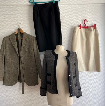 Lot of clothes including :

OLD ENGLAND 

-...