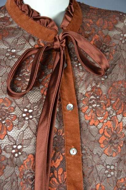 D&G par Dolce & Gabanna

Blouse en dentelle...