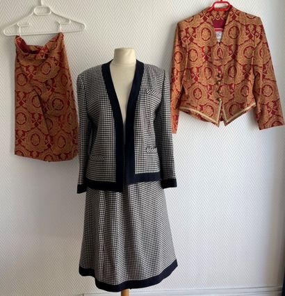 Lot of clothes including :

MAXI LIBRATIO...