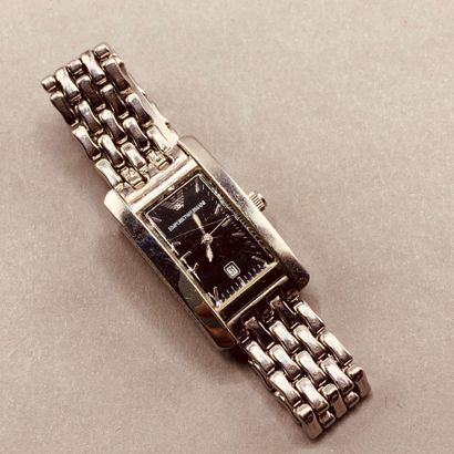 Emporio ARMANI

Montre mixte à cadran noir...