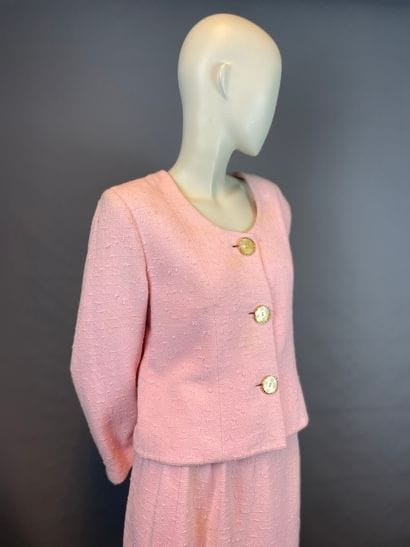 GIVENCHY

Light pink cotton outfit, consisting...
