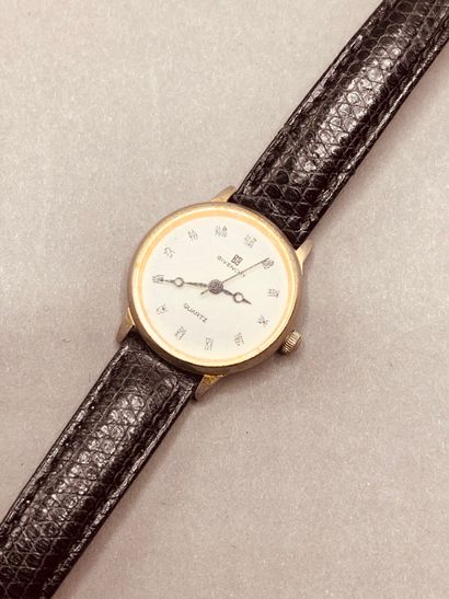 
GIVENCHY

Montre de femme, cadran rond,...