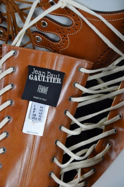 *Jean Paul GAULTIER

Lot de vêtements dont...