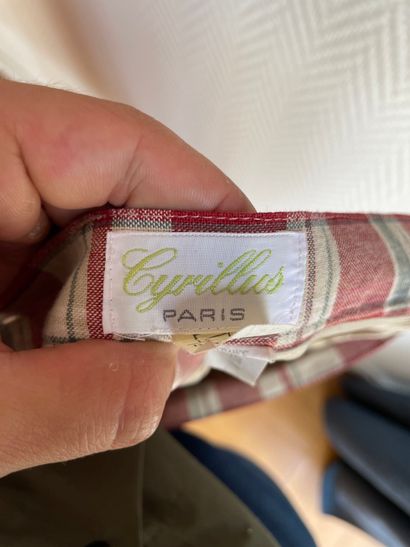 Lot of clothes including :

FRENCH COMPANY...