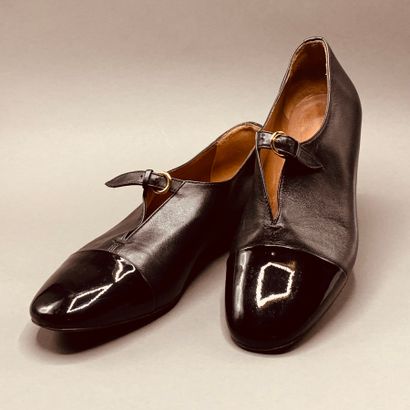 HEYRAUD

Leather shoes, black patent leather...