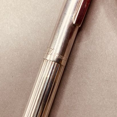 
DUPONT

Silver ballpoint pen, crab stamp,...