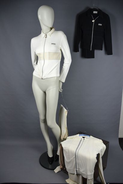 *VERSACE intensive et sport

Lot de vêtements...