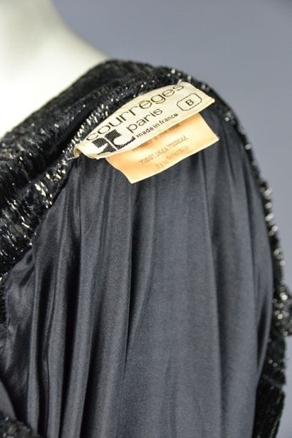 COURREGES Paris

Mid-length dress in black...