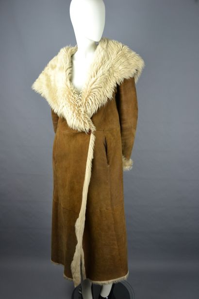 *JOSEPH

Long hooded coat in lambskin and...